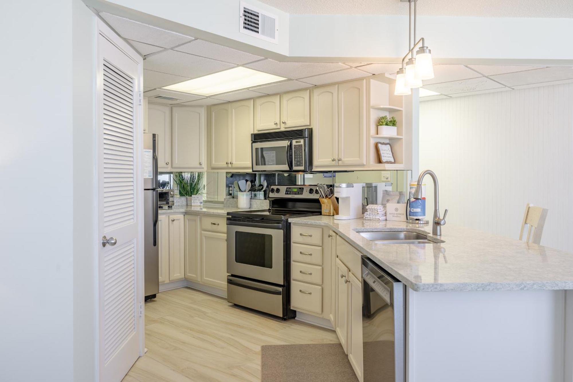 Aquavista Beach Resort By Sand Seeker Vacations Panama City Beach Værelse billede